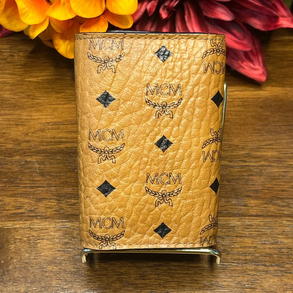 Authentic MCM Cognac 6-Keyholder - EUC - Picture 2 of 9